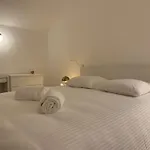Le Clos Francis, De Charme Proche Du Futuroscope Semesterbostad
