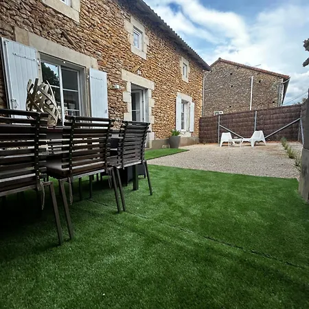 Le Clos Francis, De Charme Proche Du Futuroscope Holiday home