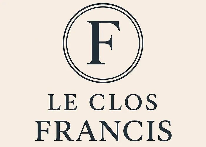 Casa de Férias Le Clos Francis, De Charme Proche Du Futuroscope *