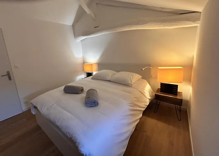 Дом отдыха Le Clos Francis, De Charme Proche Du Futuroscope *