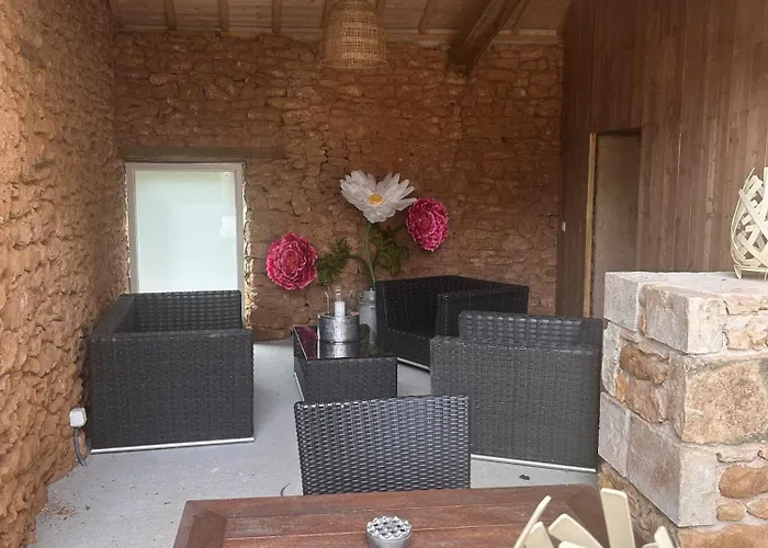 Le Clos Francis, De Charme Proche Du Futuroscope Дом отдыха